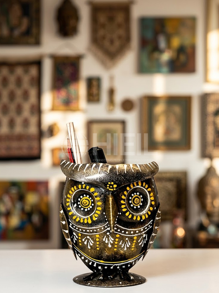 PEN STAND